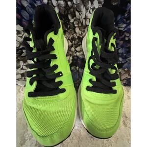 Reebok UL 6000 Classic Solar Green Black/White, Size 8